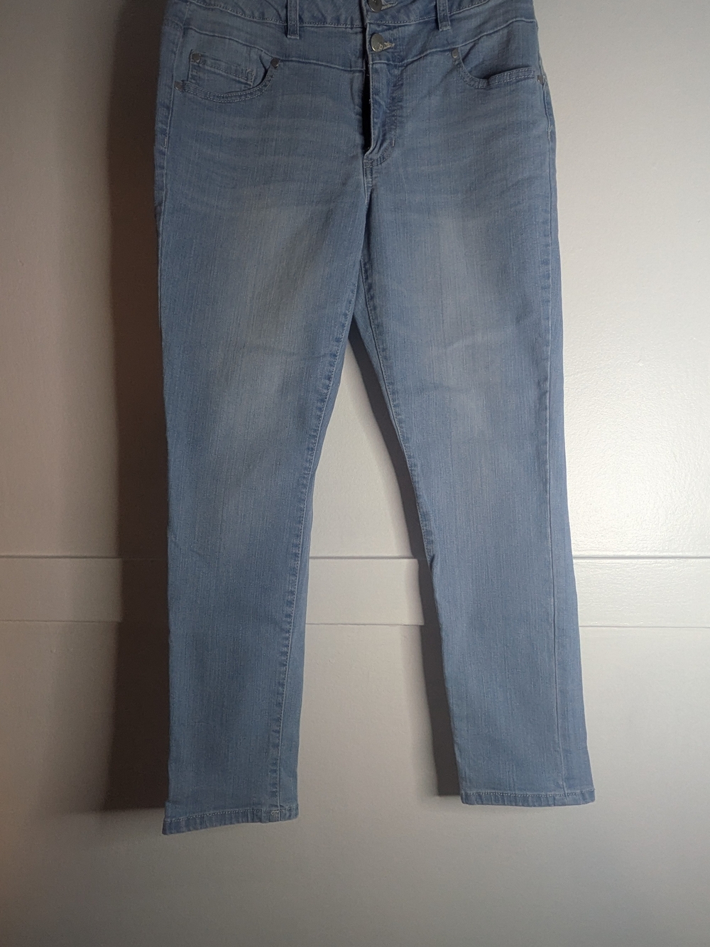 d. jeans Light Wash Skinny Jeans